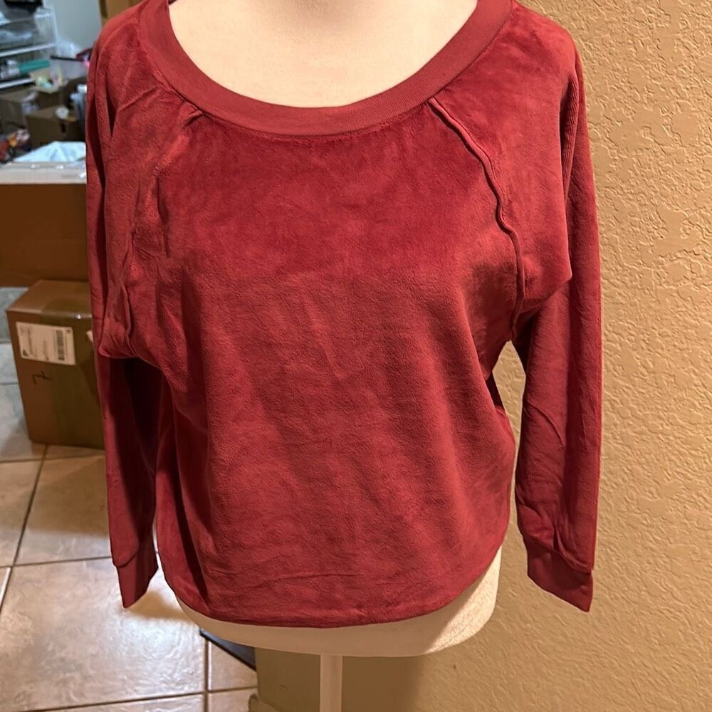 Suzi Kondi Women's XS Saba Raglan Velour Crewneck Pullover Sweatshirt Maroon Red